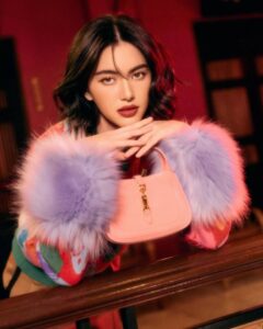 ใหม่ ดาวิกา โฮร์เน่ 