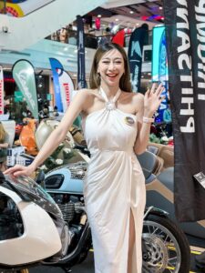 เบย์ Wanwisa