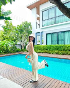 น้องนาเดียร์ สดใส