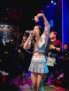 น้องแพม ผีใบข้าว5 น้องแพมมี่ ร้องเพลง