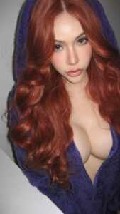 น้องเฟิร์นวาดจันทร์