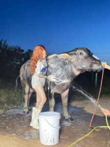 น้องเฟิร์นวาดจันทร์ สวย