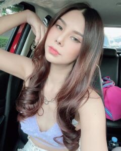 โอลีฟ แม่ค้าเนยกรอบ